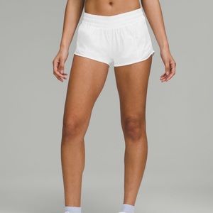 Lululemon Hotty Hot Shorts Low-rise 2.5” Inseam in White Size 2